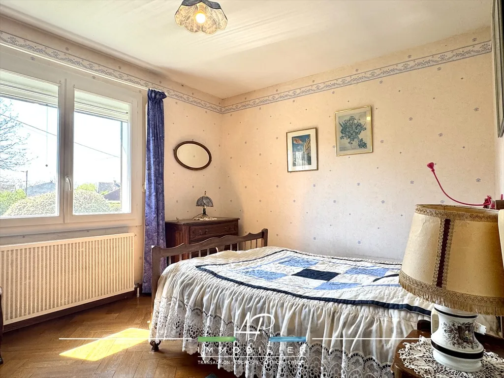 Maison familiale à Etevaux de 126 m² avec sous-sol et grand terrain 