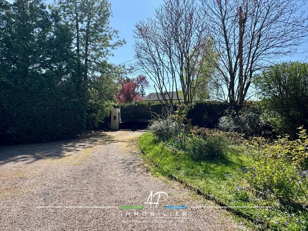 Maison familiale à Etevaux de 126 m² avec sous-sol et grand terrain 