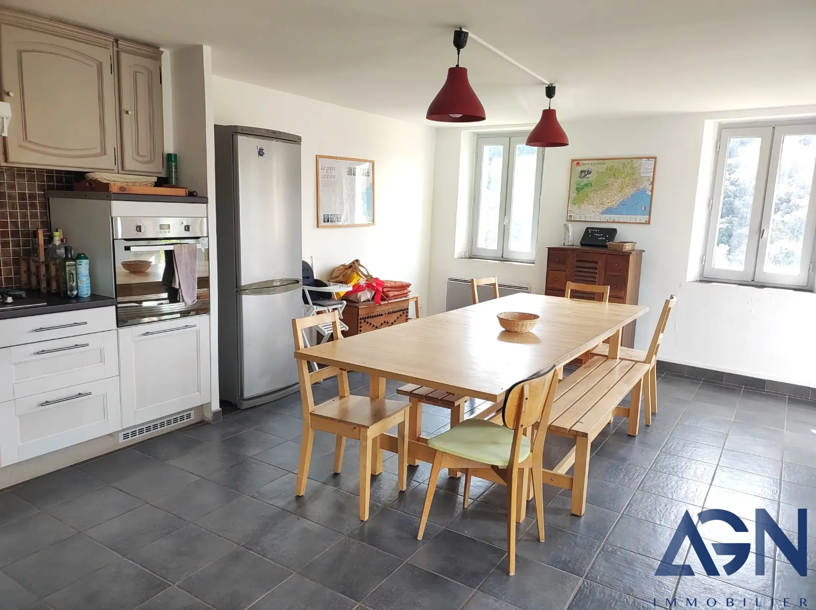 Maison à vendre de 6 pièces et 180 m² à Roquebrun, proche des Gorges d'Héric 