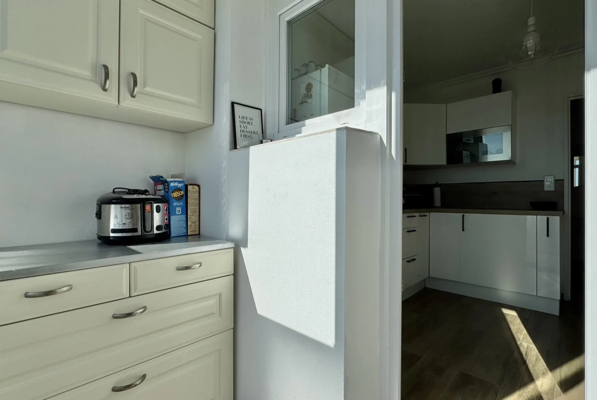 Appartement 4 pièces rénové avec balcon, cave et parking à La Valette du Var 