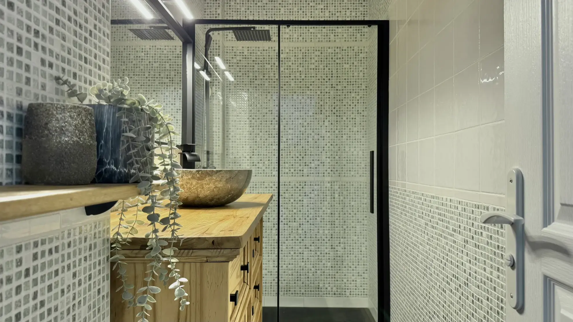 Appartement 4 pièces rénové avec balcon, cave et parking à La Valette du Var 