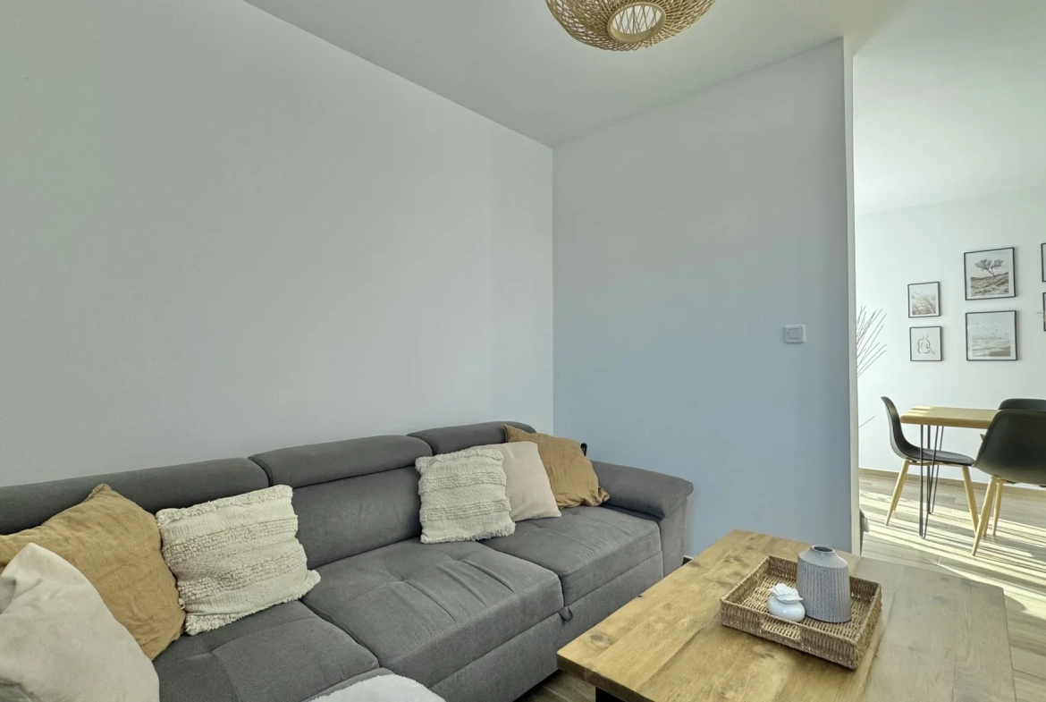 Appartement 4 pièces rénové avec balcon, cave et parking à La Valette du Var 