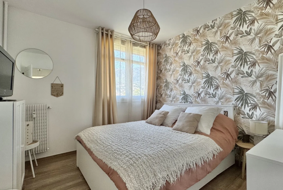 Appartement 4 pièces rénové avec balcon, cave et parking à La Valette du Var 