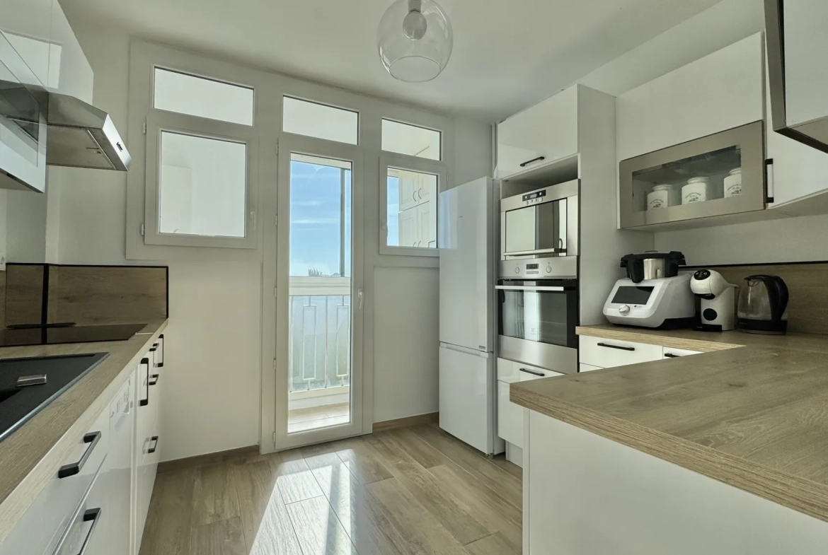 Appartement 4 pièces rénové avec balcon, cave et parking à La Valette du Var 