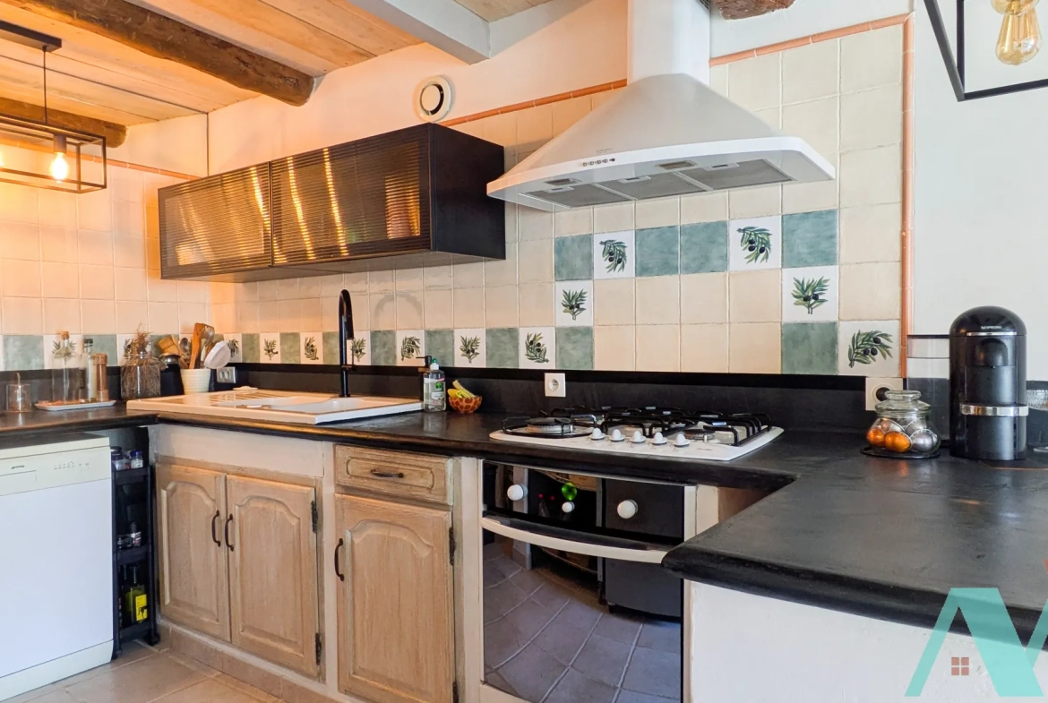 Charmante maison de ville 4 pièces avec garage au Beausset 