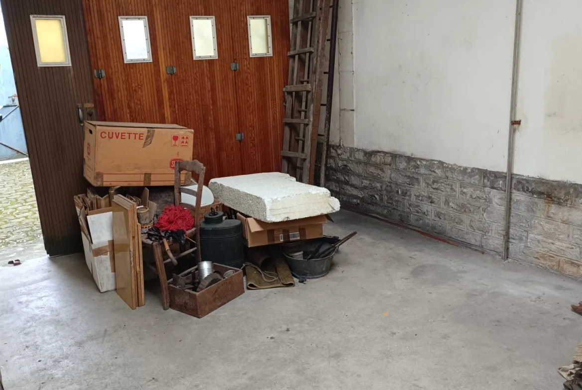 Maison bourgeoise à Vierzon de 210 m² avec potentiel de rénovation 