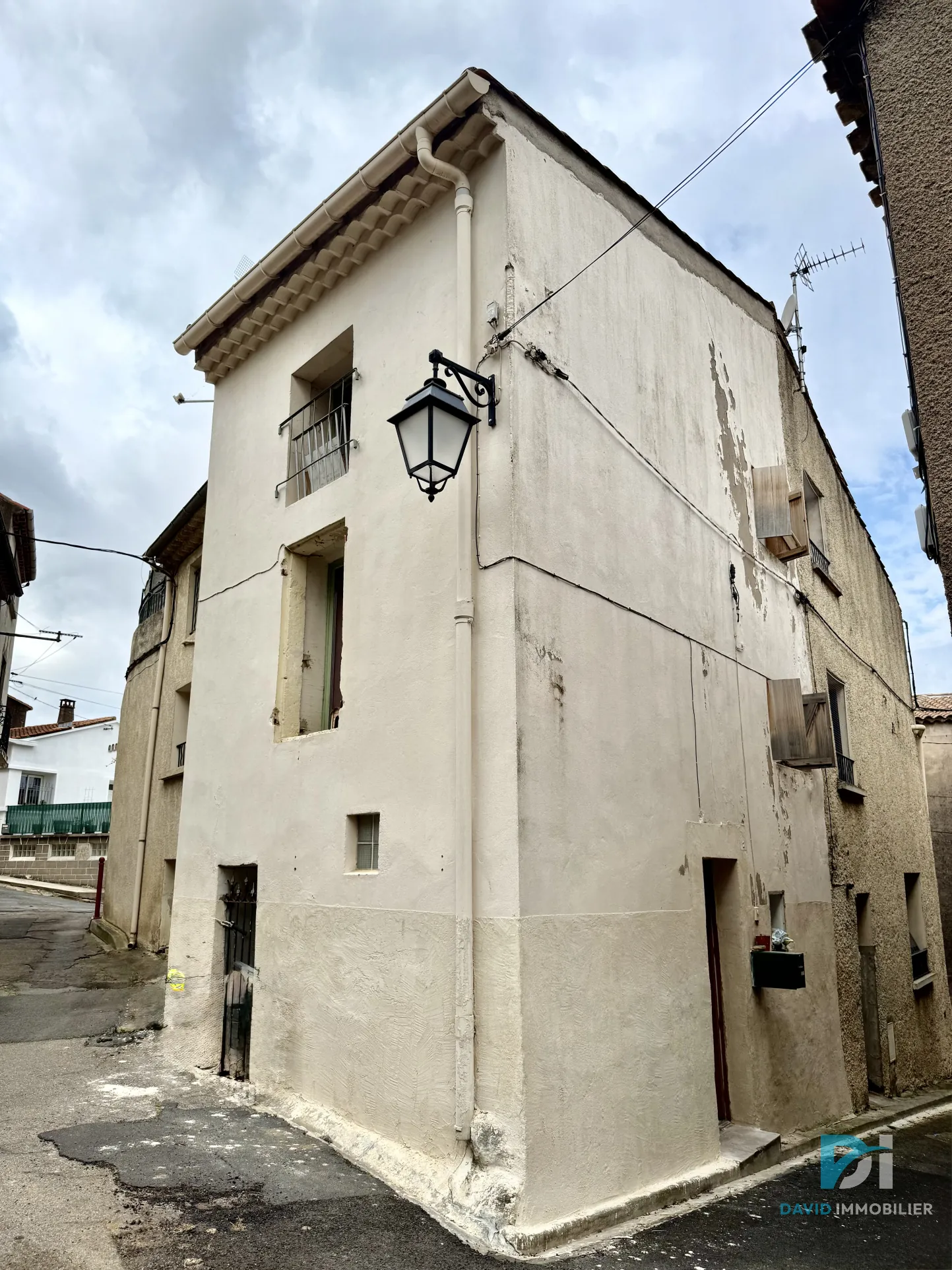 Maison de village à Saint-Thibéry de 54 m², 2 chambres, idéal pour premier achat ou investissement 
