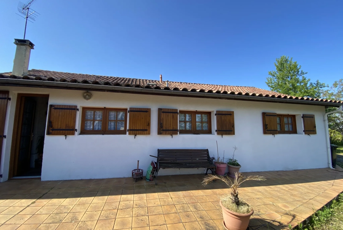 Belle maison de plain-pied de 126 m² avec jardin entre Auros et Bazas 