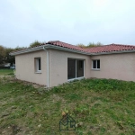 Maison neuve à Roanne avec 4 chambres, garage et terrain de 427 m²
