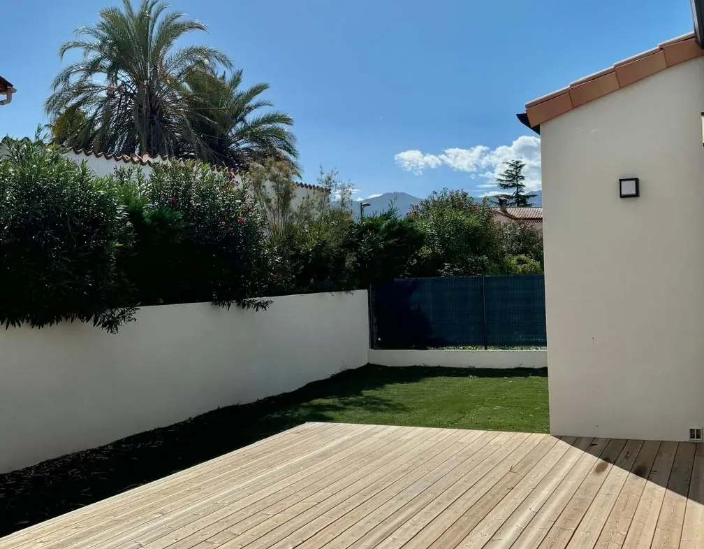 Villa neuve 3 faces avec garage à Céret - Livraison 2025 