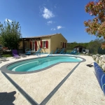Villa de plain-pied avec piscine à Ledignan - Terrain de 840 m2 et 4 chambres