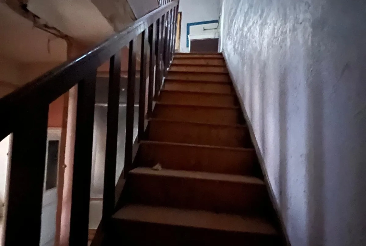 Maison à rénover à Charlieu, potentiel d'investissement ou résidence principale 