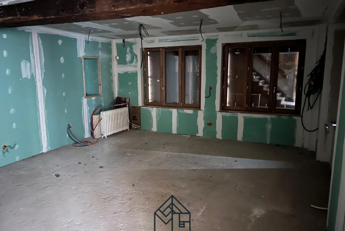 Maison à rénover à Charlieu, potentiel d'investissement ou résidence principale 
