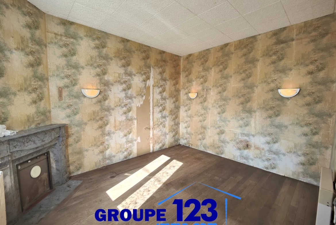 Maison à rénover à Migennes avec grand terrain et dépendances 
