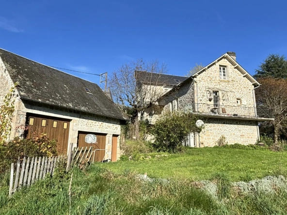 Maison spacieuse à Saint Augustin, Corrèze - Grand terrain et potentiel d'aménagement