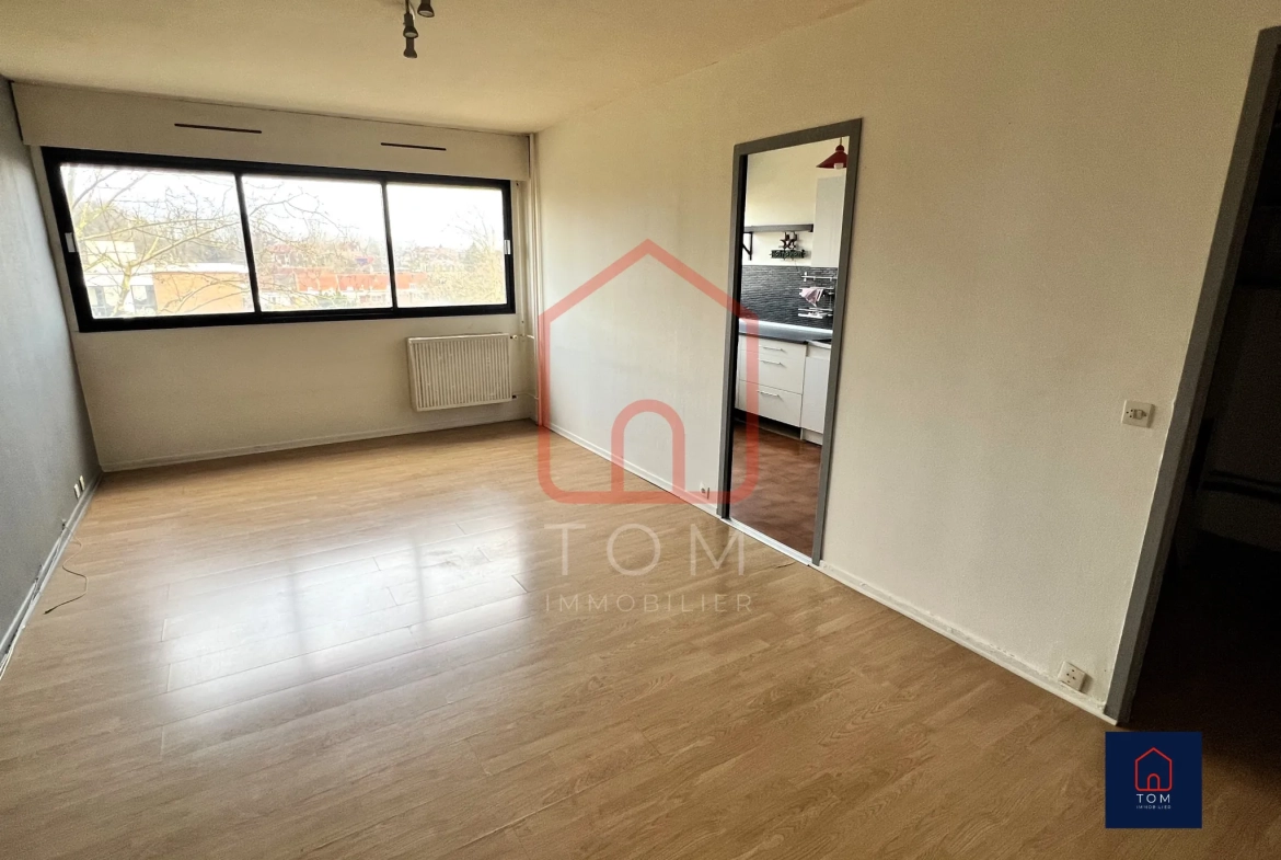 Appartement à Mons-En-Baroeul de 69,56 m² avec 2 chambres en vente à 117 000 € 