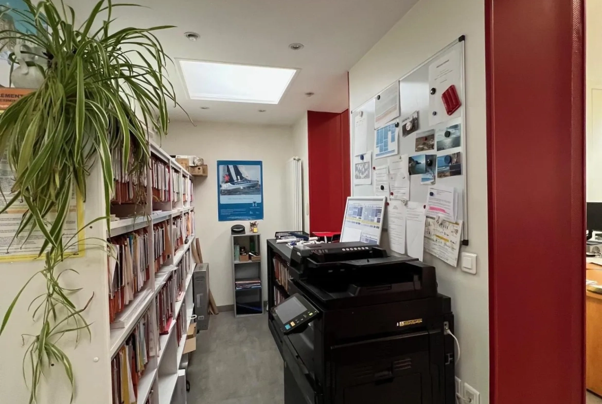 Immeuble de bureaux à vendre au cœur d'Abbeville, hyper-centre 