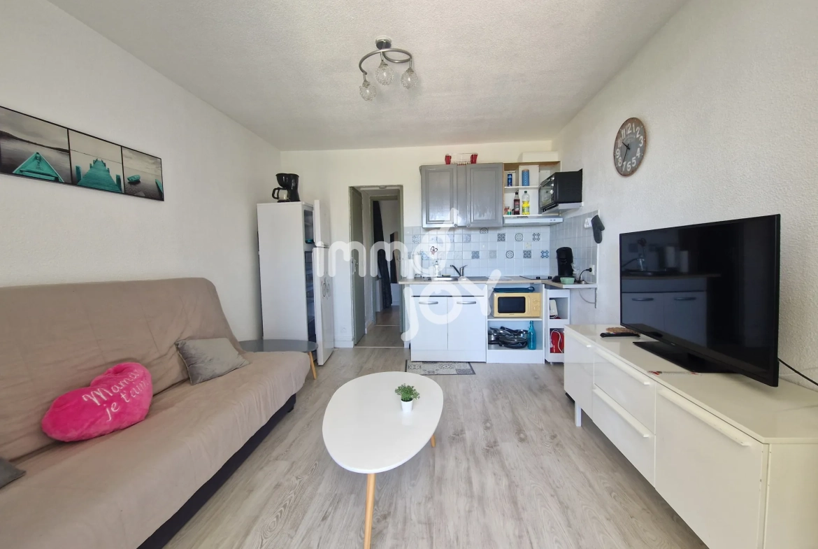 Appartement 2 pièces avec vue mer à Saint Aygulf en front de mer 