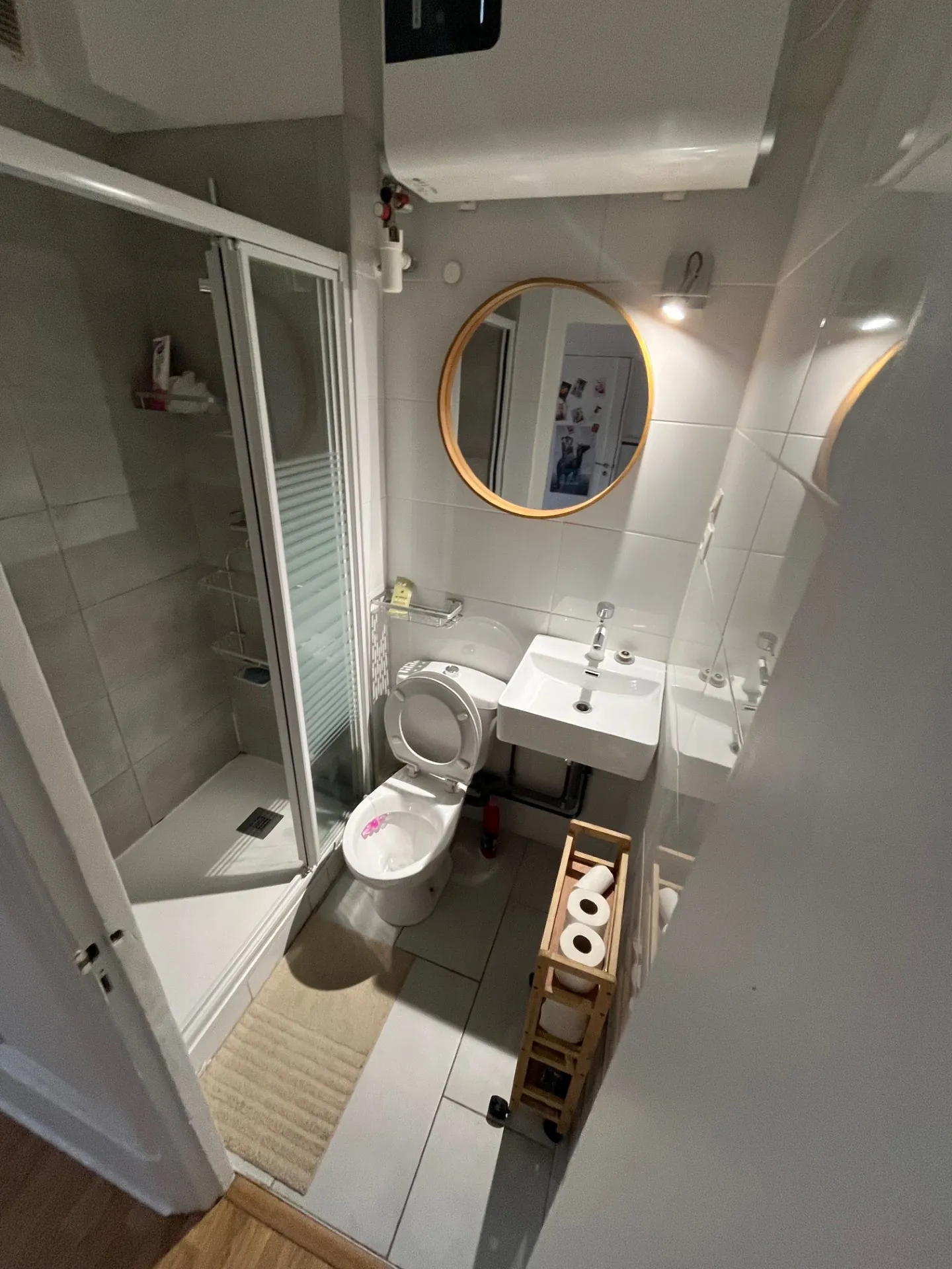 Appartement 2 pièces à Paris 18ème avec cachet ancien et confort moderne 