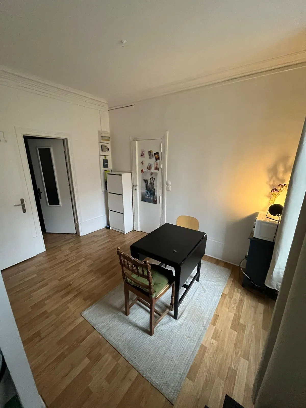 Appartement 2 pièces à Paris 18ème avec cachet ancien et confort moderne 