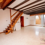Appartement 2 pièces en duplex au centre de Pontarlier avec parking et cave