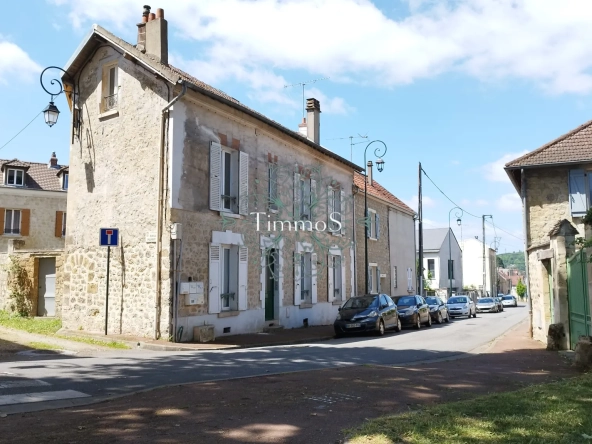 Appartement 2 pièces à vendre à L'Isle-Adam - 33 m² avec chambre et cuisine équipée