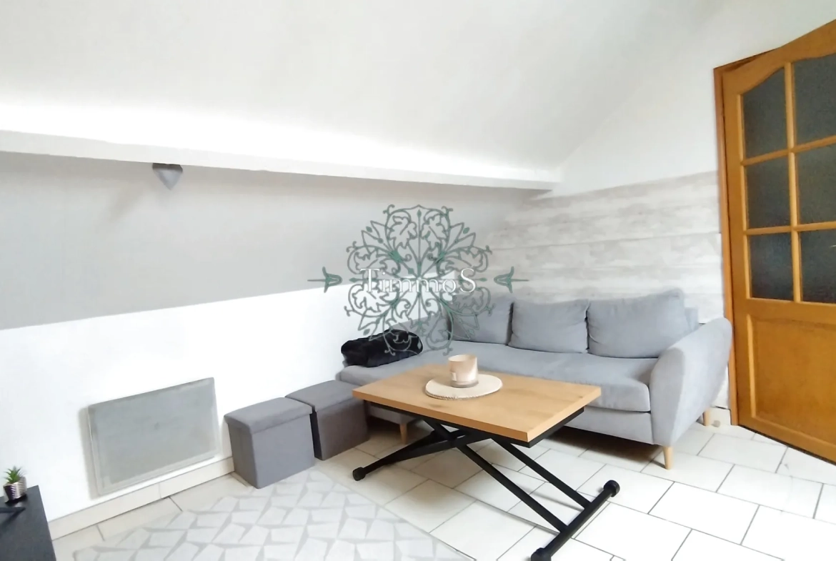 Appartement 2 pièces à vendre à L'Isle-Adam - 33 m² avec chambre et cuisine équipée 