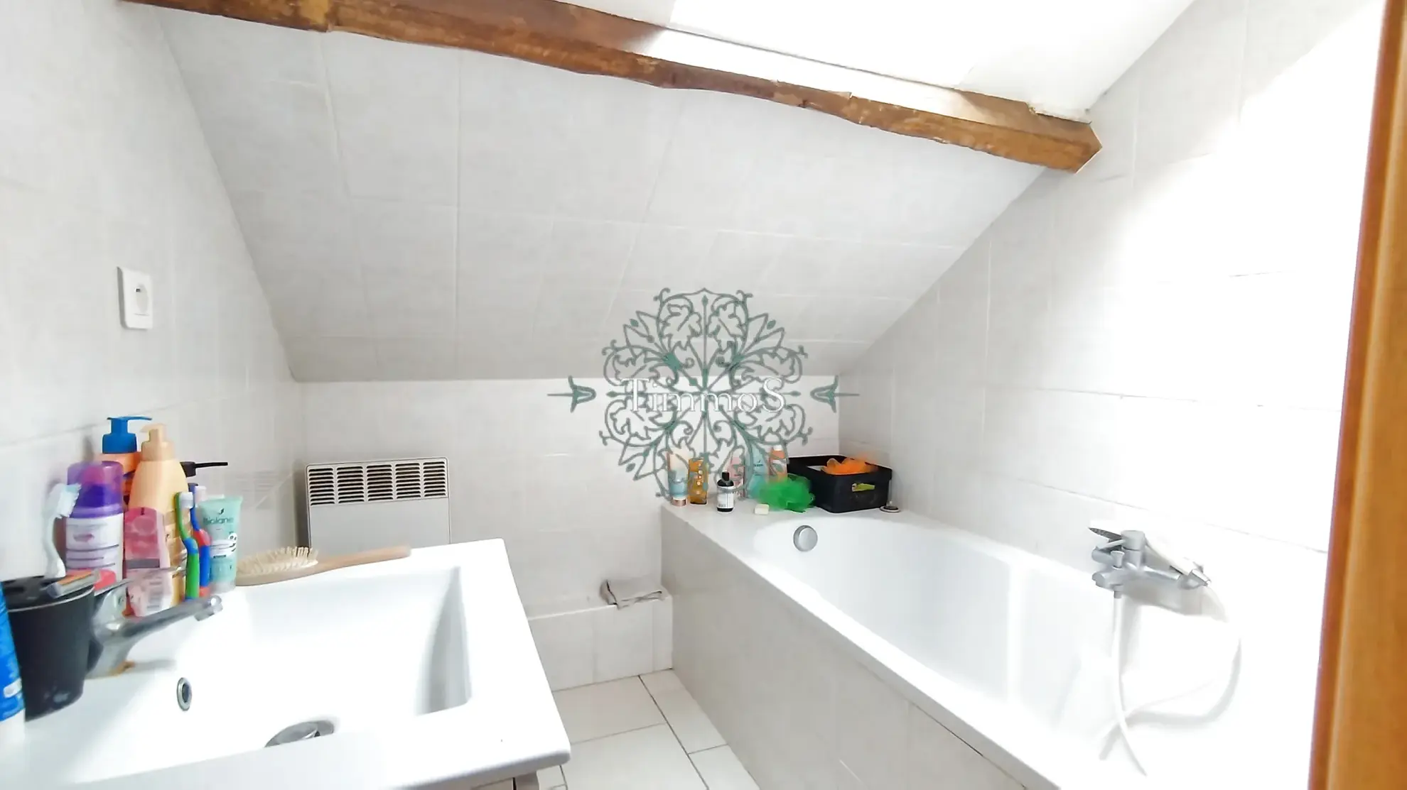 Appartement 2 pièces à vendre à L'Isle-Adam - 33 m² avec chambre et cuisine équipée 