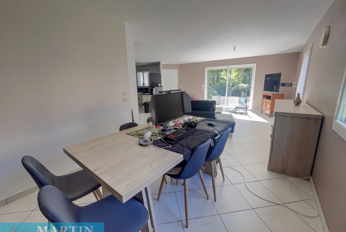 Villa 3 Chambres avec Piscine à Arles-sur-Tech - Belle Opportunité 