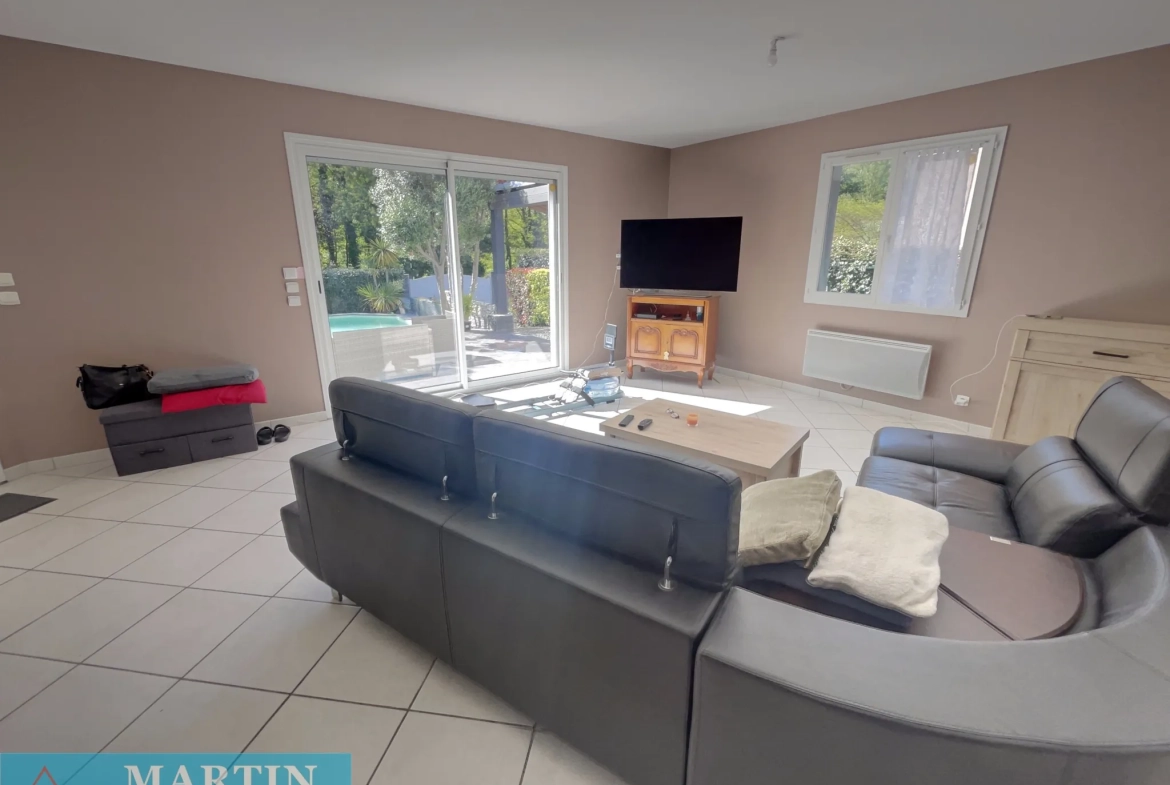 Villa 3 Chambres avec Piscine à Arles-sur-Tech - Belle Opportunité 