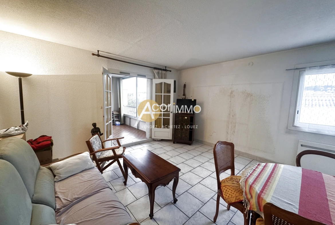 Appartement T3 Duplex avec Loggias à Six-Fours-les-Plages, proche plages et commodités 