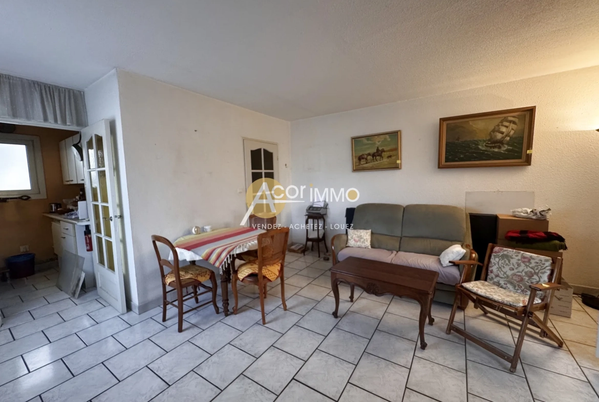 Appartement T3 Duplex avec Loggias à Six-Fours-les-Plages, proche plages et commodités 