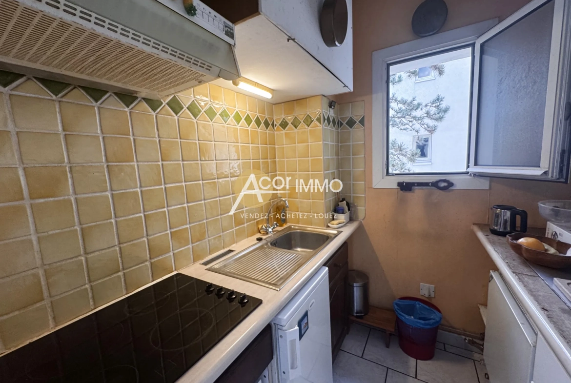 Appartement T3 Duplex avec Loggias à Six-Fours-les-Plages, proche plages et commodités 