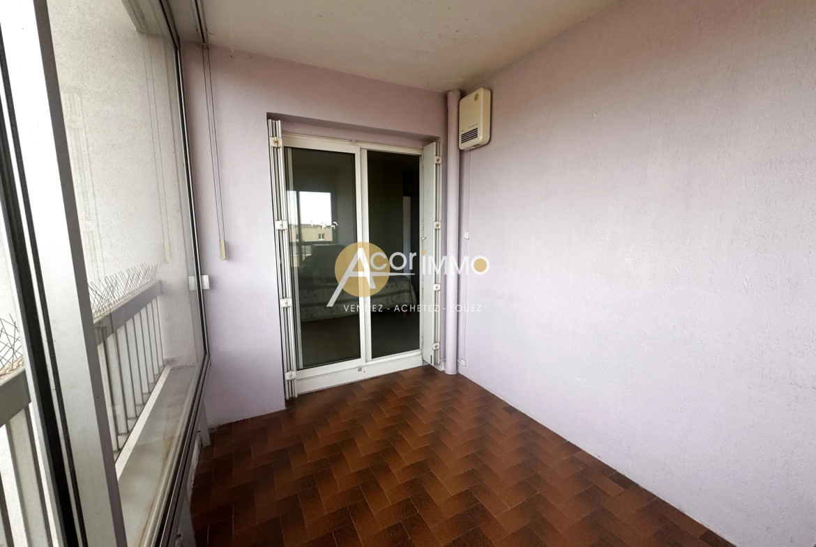 Appartement T3 Duplex avec Loggias à Six-Fours-les-Plages, proche plages et commodités 