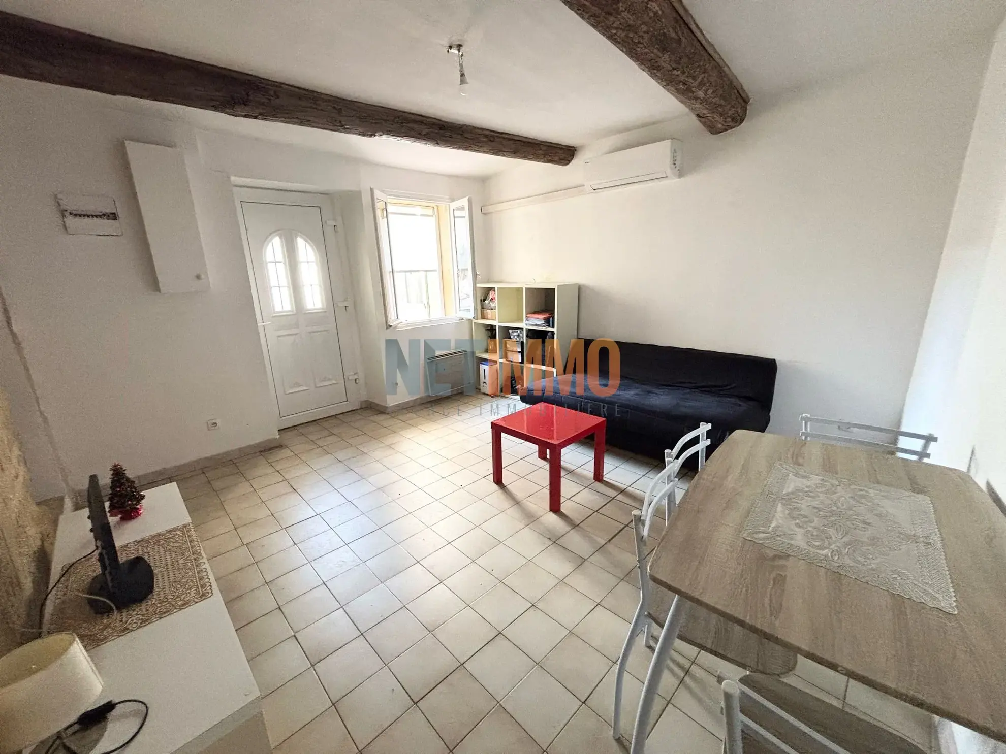 Charmante maison de village de 43 m² à Beauvoisin avec extérieur 
