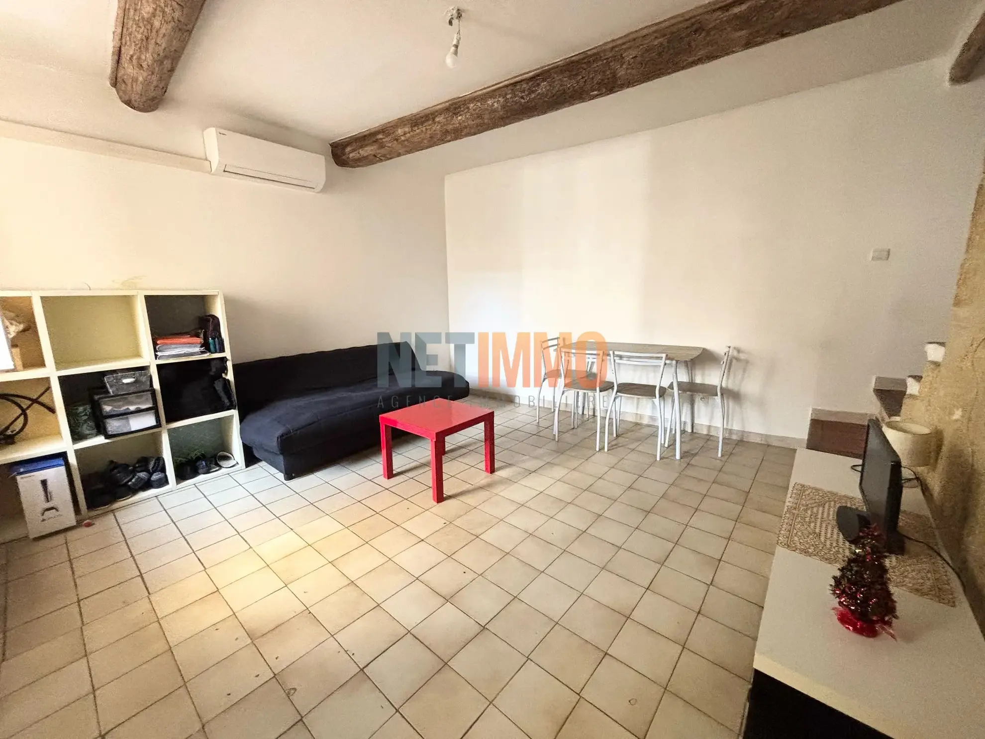 Charmante maison de village de 43 m² à Beauvoisin avec extérieur 