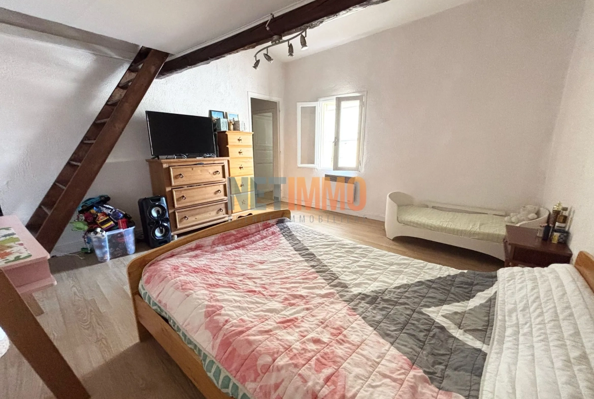 Charmante maison de village de 43 m² à Beauvoisin avec extérieur 