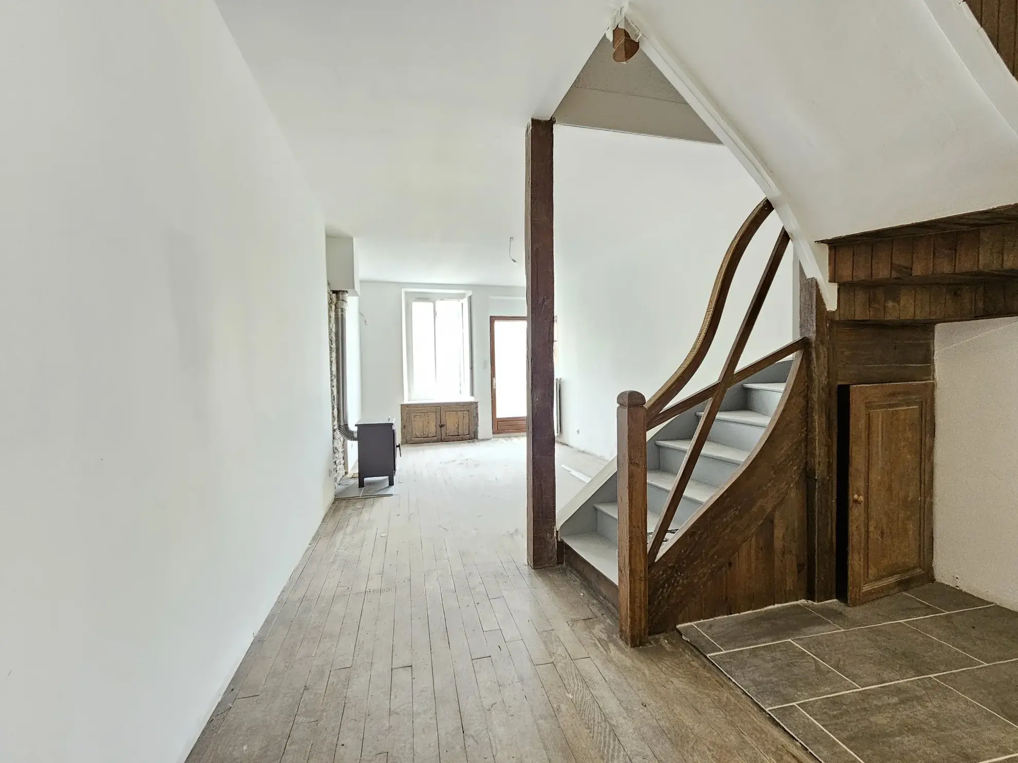 Maison à rénover au cœur de Vaucouleurs - Grand potentiel idéal pour investissement 