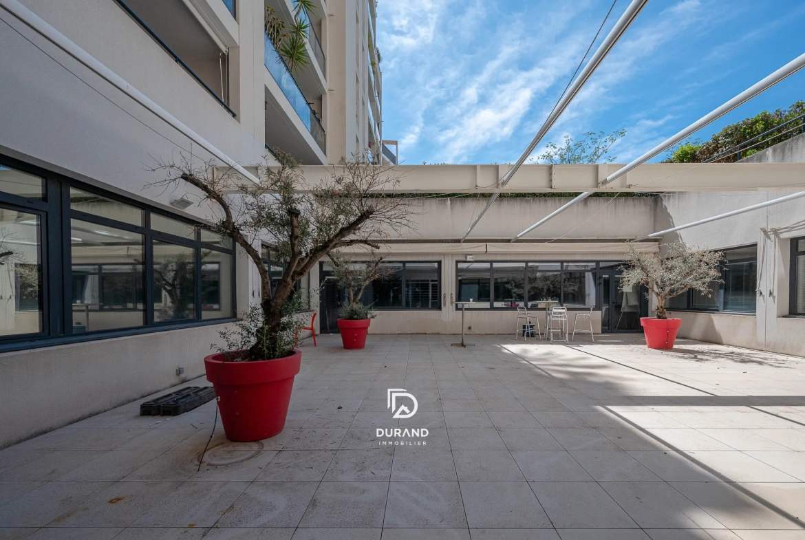 Appartement T2 avec terrasse à Marseille - Résidence moderne et sécurisée 