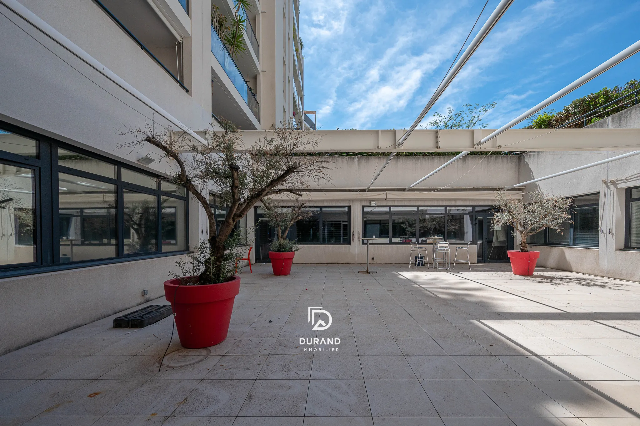 Appartement T2 avec terrasse à Marseille - Résidence moderne et sécurisée 