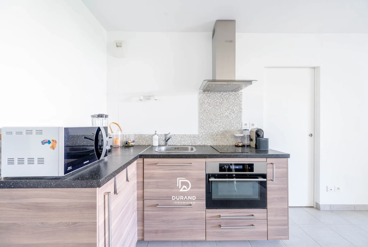 Appartement T2 avec terrasse à Marseille - Résidence moderne et sécurisée 
