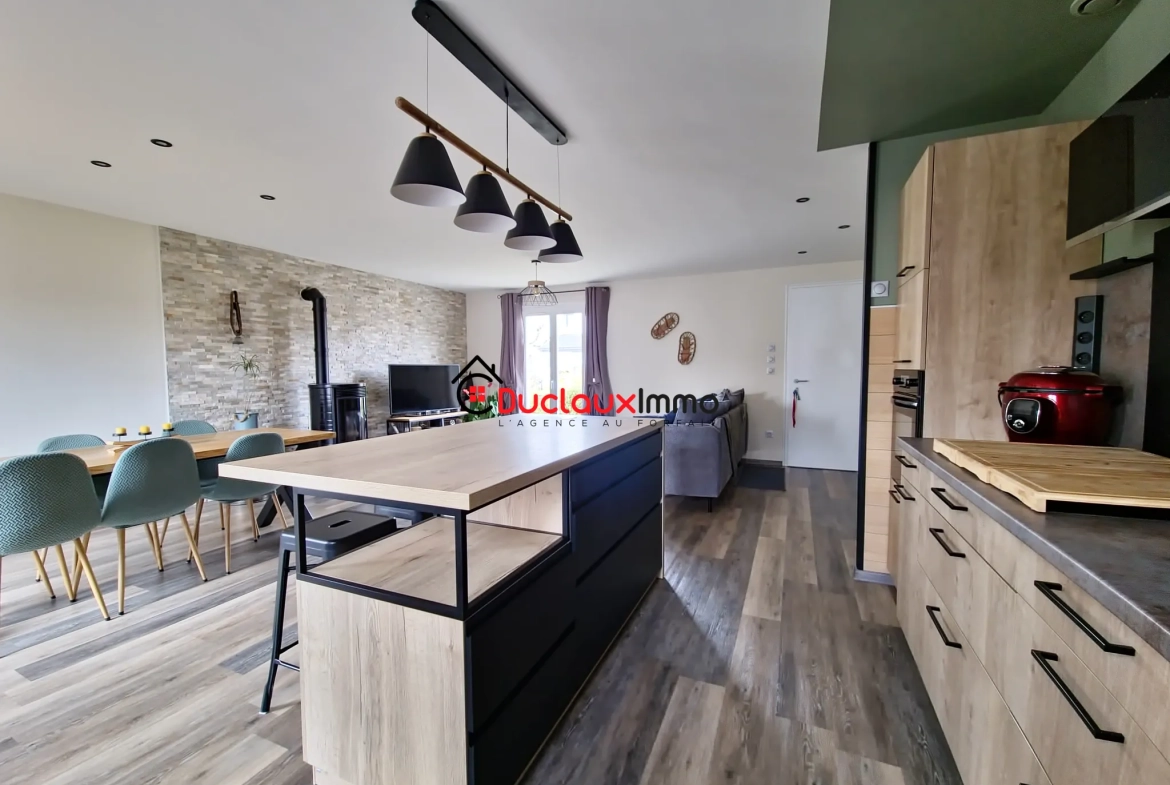 Maison de plain-pied à vendre à Aurillac avec sous-sol et terrasse 