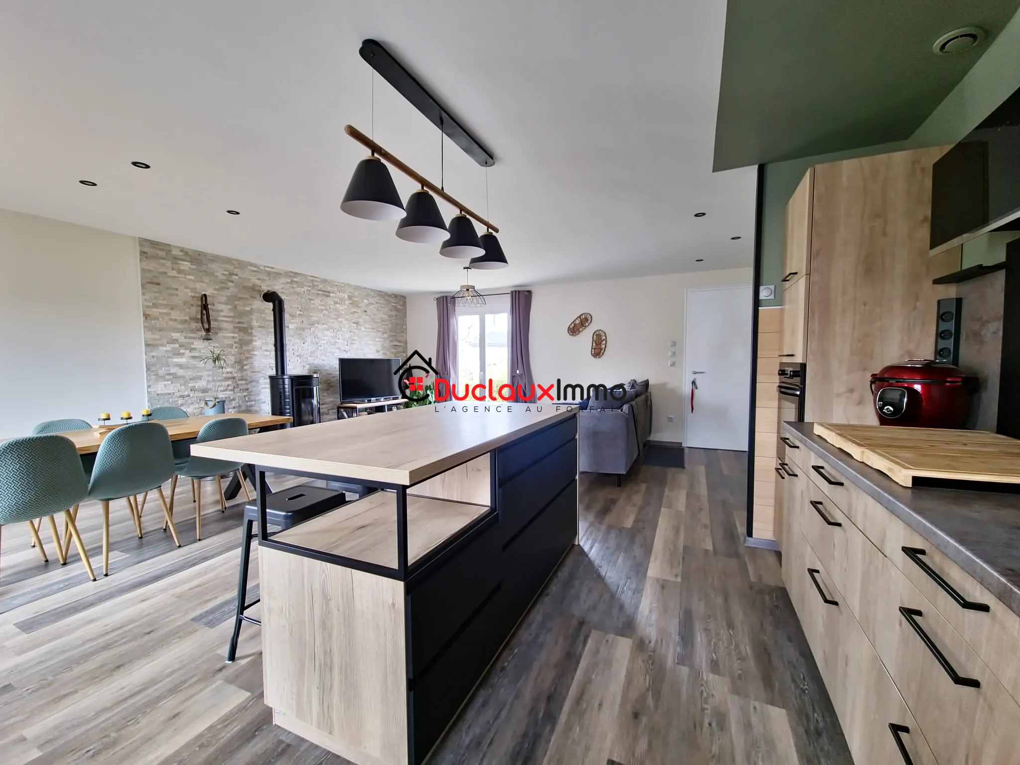 Maison de plain-pied à vendre à Aurillac avec sous-sol et terrasse 