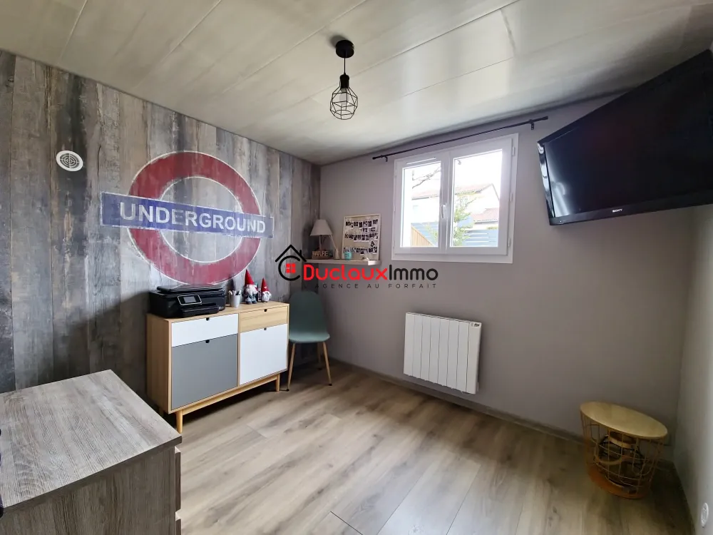 Maison de plain-pied à vendre à Aurillac avec sous-sol et terrasse 
