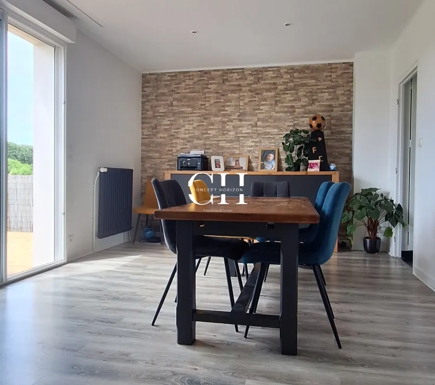 Belle maison lumineuse avec vue dégagée et sous-sol total à Hillion 