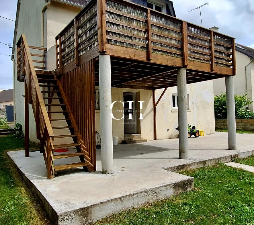 Belle maison lumineuse avec vue dégagée et sous-sol total à Hillion 