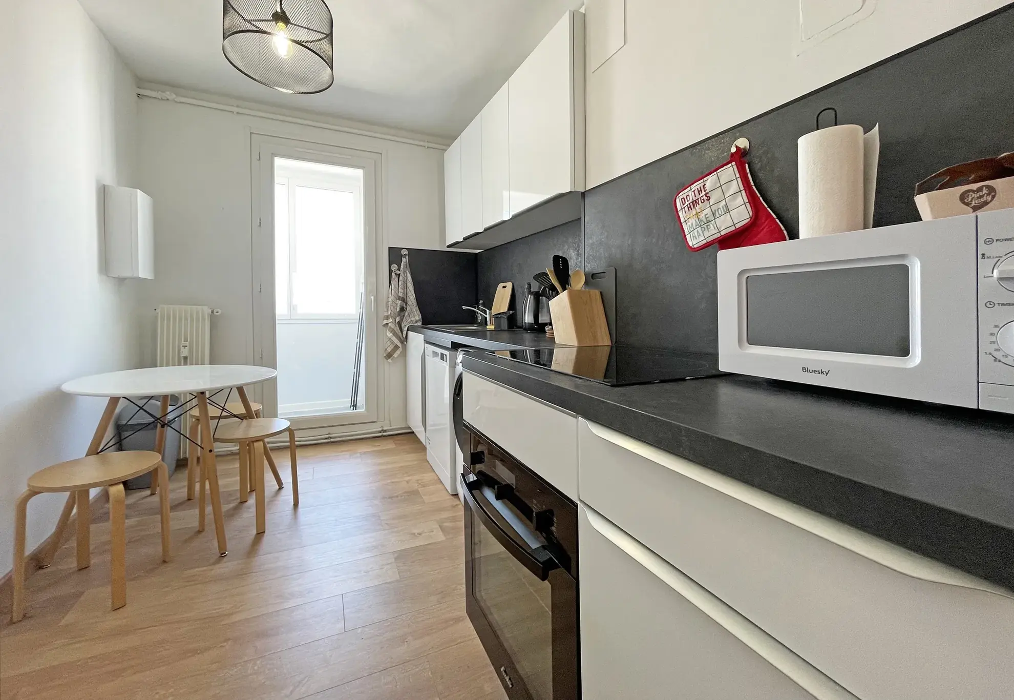 Appartement 4 pièces rénové avec vue panoramique à Nîmes - Dernier étage 