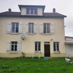 Spacieuse maison à Saint Honoré Les Bains avec grand terrain et dépendances
