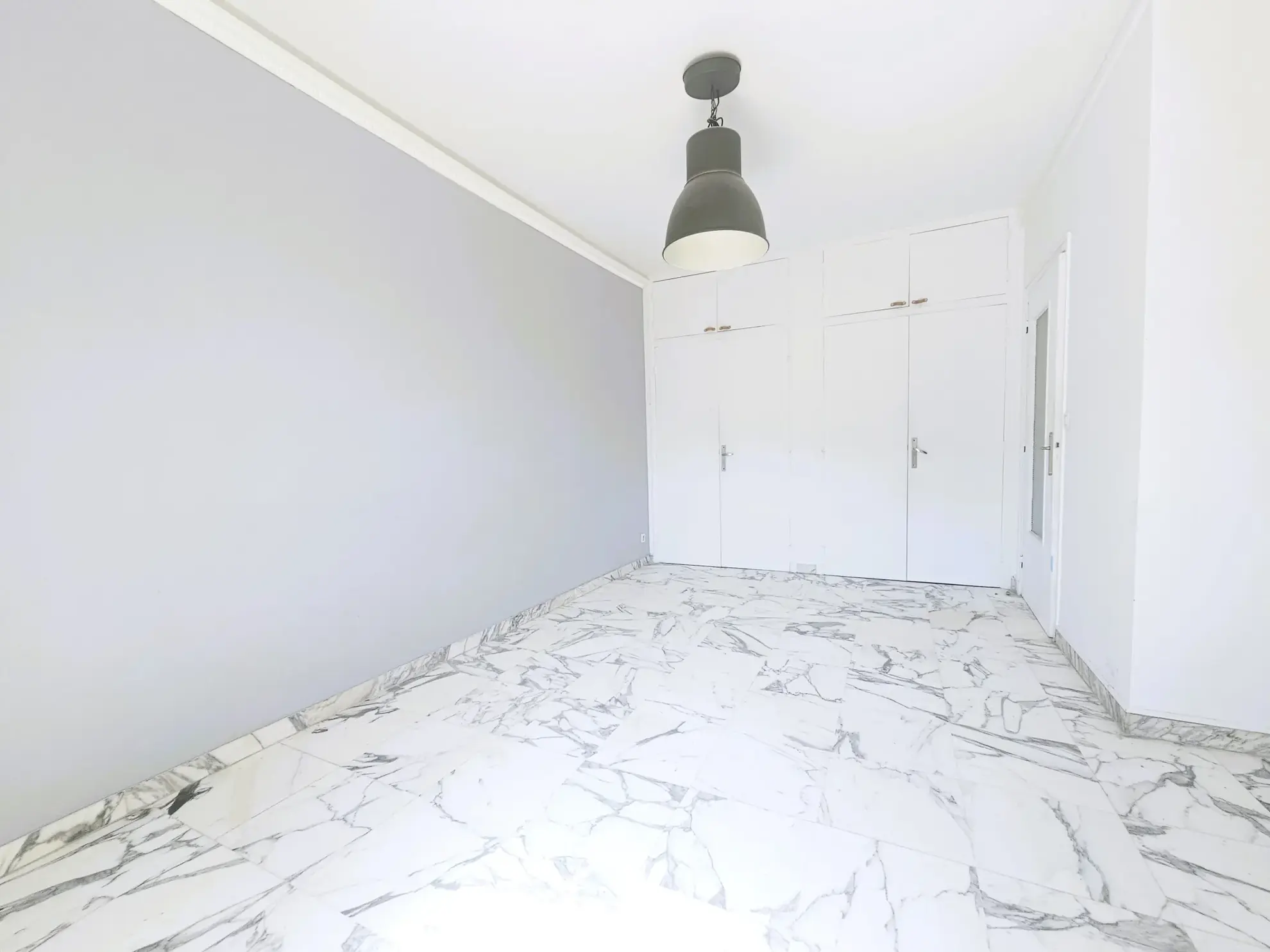 Appartement 2 pièces avec terrasse à Nice Nord - Vue dégagée et environnement calme 