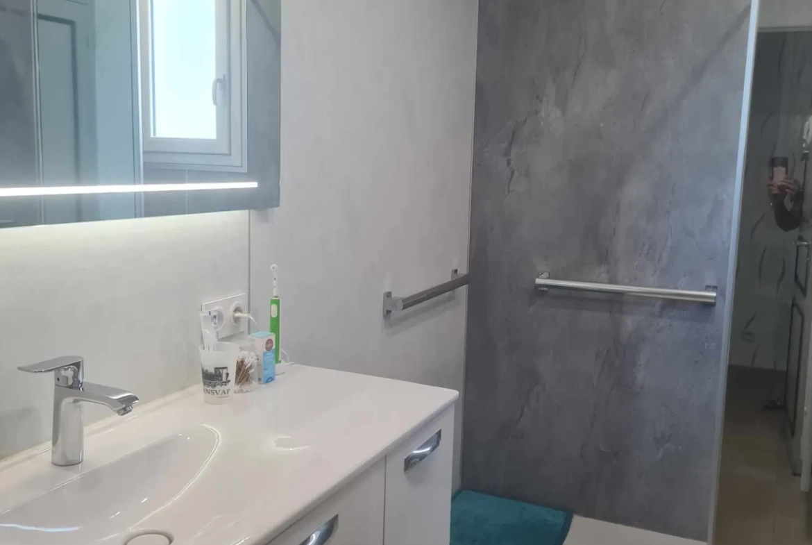 Maison de 112 m² avec piscine et dépendance à Soulgé-sur-Ouette, à 15 min de Laval 